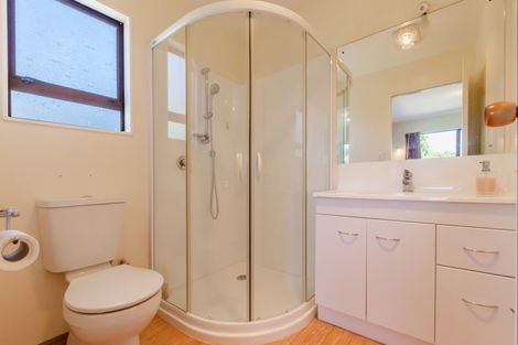 Photo of property in 122 Ratanui Road, Paraparaumu, 5032