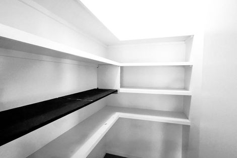 Photo of property in 8a Seaside Avenue, Waterview, Auckland, 1026