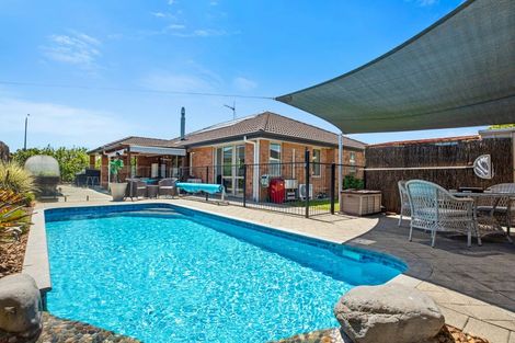 Photo of property in 120 Doncaster Drive, Papamoa Beach, Papamoa, 3118