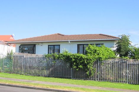 Photo of property in 64 Charntay Avenue, Clover Park, Auckland, 2019