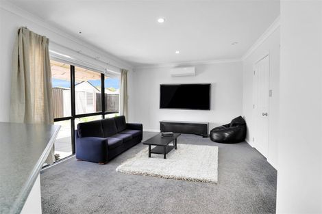 Photo of property in 516 Bower Avenue, Parklands, Christchurch, 8083