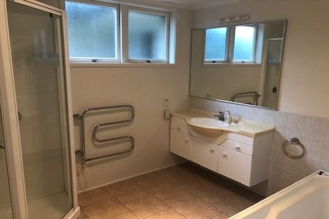 Photo of property in 10 Dodson Avenue, Milford, Auckland, 0620