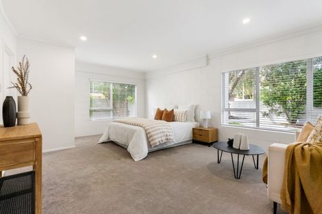 Photo of property in 1/2 Milford Park Place, Milford, Auckland, 0620