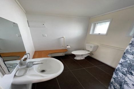 Photo of property in 123 Shakespeare Road, Milford, Auckland, 0620