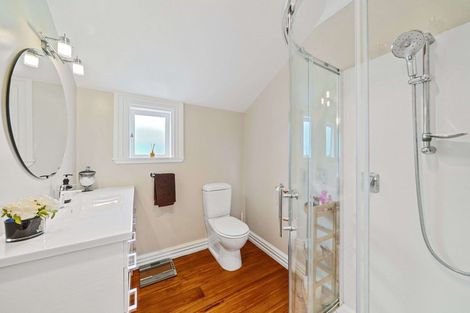 Photo of property in 99 Jellicoe Street, Martinborough, 5711