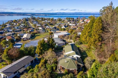 Photo of property in 11 Cherry Lane, Acacia Bay, Taupo, 3330