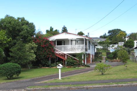 Photo of property in 33 Sheridan Drive, New Lynn, Auckland, 0600