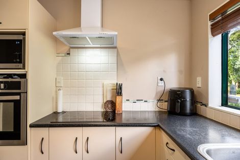 Photo of property in 4 Craiburn Street, Ranui, Auckland, 0612