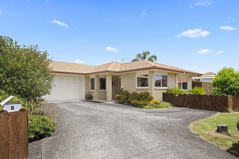 Photo of property in 6 Ernest Shackleton Place, Waiuku, 2123