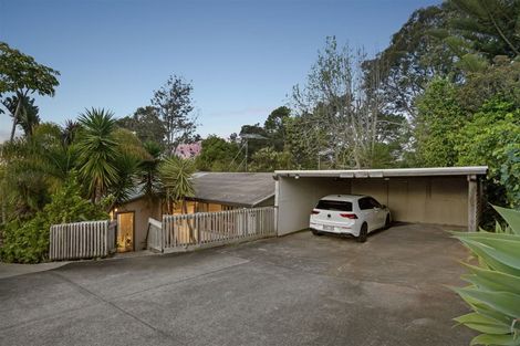 Photo of property in 21 Holt Avenue, Torbay, Auckland, 0630