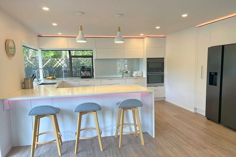 Photo of property in 2/24 Hattaway Avenue, Bucklands Beach, Auckland, 2012