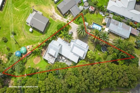 Photo of property in 3 Widdison Place, Whangamata, 3691
