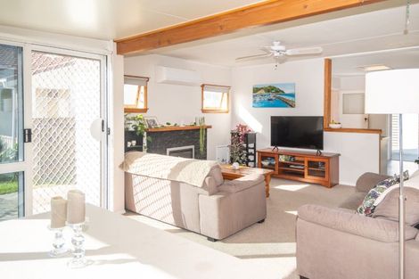 Photo of property in 56 Chalmers Road, Elgin, Gisborne, 4010