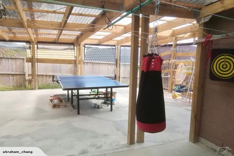 Photo of property in 13 Cooladerry Place, Rosehill, Papakura, 2113