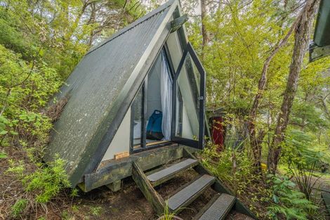 Photo of property in 295 Kopaki Point, Cooks Beach, Whitianga, 3591