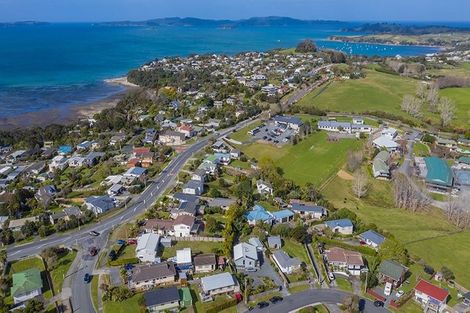 Photo of property in 3 Brigitte View, Snells Beach, 0920