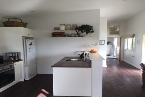 Photo of property in 10 Kauri Road, Stanmore Bay, Whangaparaoa, 0932