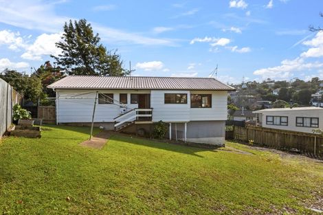 Photo of property in 10 Eagleson Street, Northcross, Auckland, 0632