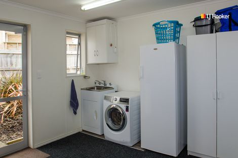 Photo of property in 28 Severn Street, Green Island, Dunedin, 9018
