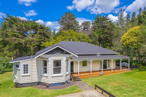 Photo of property in 17 Mudgeways Road, Massey, Auckland, 0614