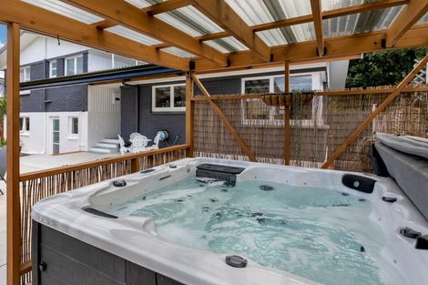 Photo of property in 18 Parkland Crescent, Te Kamo, Whangarei, 0112