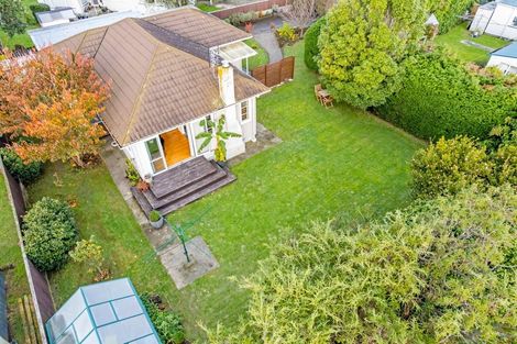 Photo of property in 19 Naenae Road, Naenae, Lower Hutt, 5011