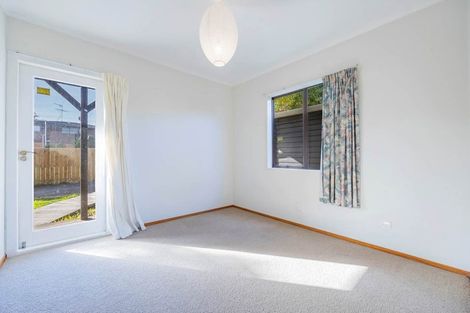 Photo of property in 1/47 Selwyn Crescent, Forrest Hill, Auckland, 0620