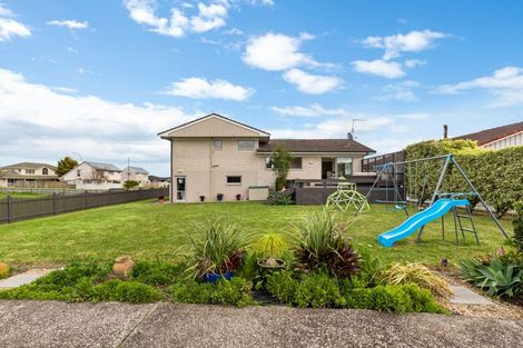 Photo of property in 5 Racecourse Road, Waiuku, 2123