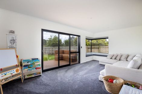 Photo of property in 244 Corbett Road, Paraite, New Plymouth, 4373