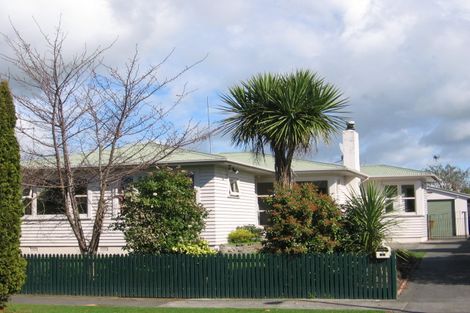 Photo of property in 14 Kapiti Place, Awapuni, Palmerston North, 4412