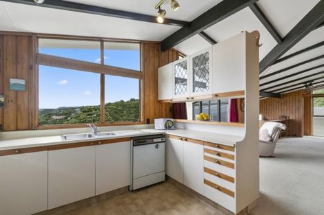 Photo of property in 16 Hibiscus Grove, Maungaraki, Lower Hutt, 5010