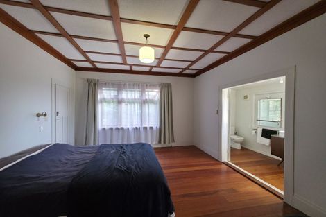 Photo of property in 2 Harvey Road, Bluff Hill, Napier, 4110