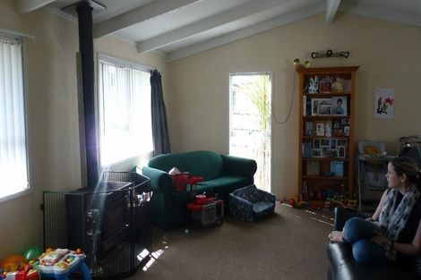 Photo of property in 6 Parvin Place, Pukekohe, 2120