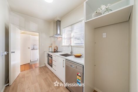 Photo of property in 215 Knights Road, Hutt Central, Lower Hutt, 5011