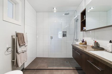 Photo of property in 8 Wallace Road, Mangere Bridge, Auckland, 2022