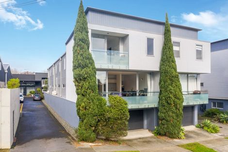Photo of property in 2/24 Westmoreland Street West, Grey Lynn, Auckland, 1021