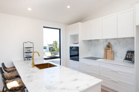 Photo of property in 96 Charles Street, Westshore, Napier, 4110