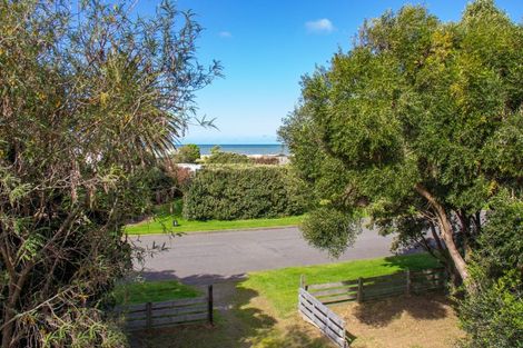 Photo of property in 96 Blue Pacific Parade, Riversdale Beach, Masterton, 5872