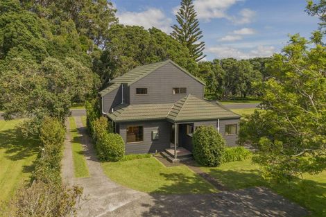 Photo of property in 93 Robinson Road, Whitianga, 3510