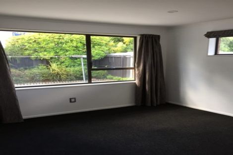 Photo of property in 34 Westgrove Avenue, Avonhead, Christchurch, 8042