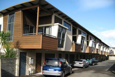 Photo of property in 36n Maunganui Road, Mount Maunganui, 3116