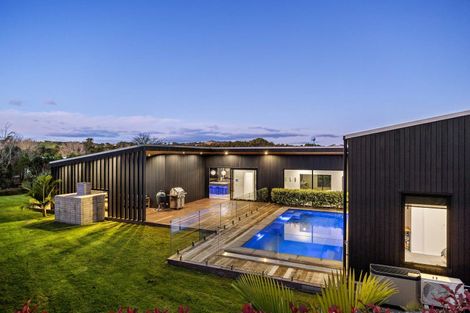 Photo of property in 27 Brownhill Road, Whitford, Manurewa, 2576