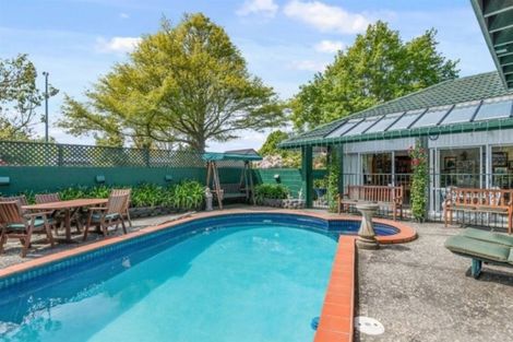 Photo of property in 10 Winslow Street, Burnside, Christchurch, 8053