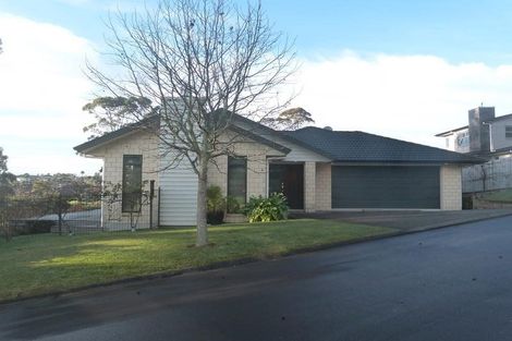 Photo of property in 12 Barnsley Place, Henderson, Auckland, 0612