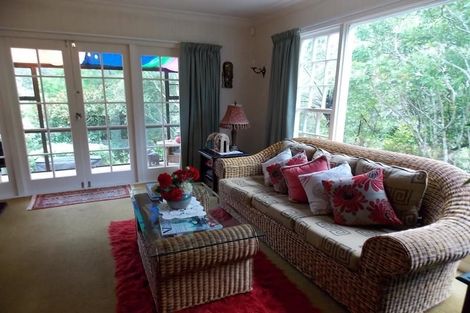 Photo of property in 2 Freemans Way, Pinehaven, Upper Hutt, 5019