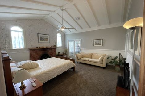 Photo of property in 21 Cobden Road, Bluff Hill, Napier, 4110