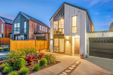 Photo of property in 42 Arran Point Parade, Orewa, 0931
