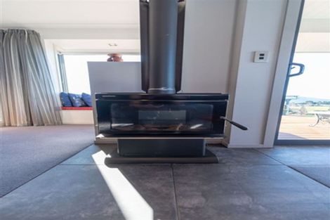 Photo of property in 12 Tawera Place, Te Anau, 9679