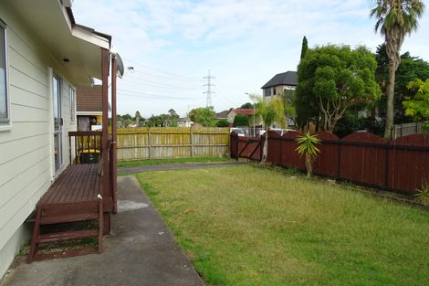 Photo of property in 9 Caserta Place, Clover Park, Auckland, 2023