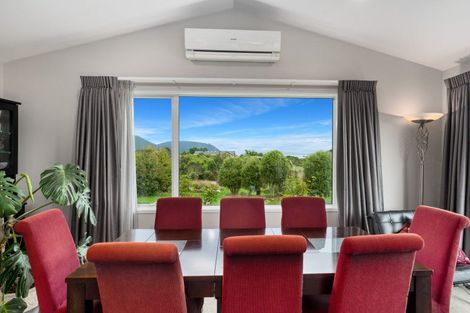 Photo of property in 26 Lacebark Drive, Kinloch, Taupo, 3377